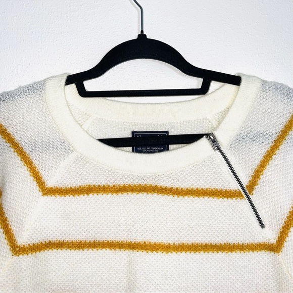 Abercrombie & Fitch Striped Pullover Sweater - Picture 9 of 11